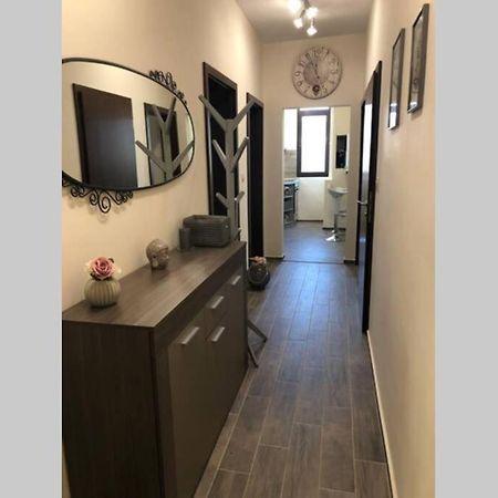 Lovely 3-Bedroom Apartment For 7 Ppl At The Centre Varna Ngoại thất bức ảnh