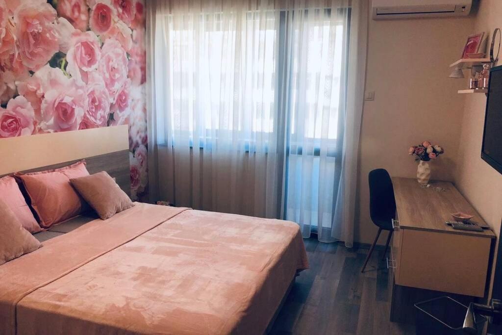 Lovely 3-Bedroom Apartment For 7 Ppl At The Centre Varna Ngoại thất bức ảnh